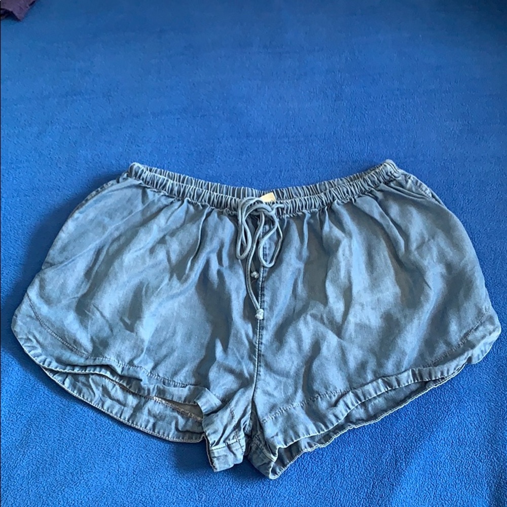 Flowy jegging shorts